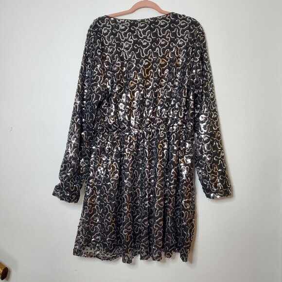 Boohoo Plus Size 16 Dress Felicity Sequin Wrap Skater Black - Picture 6 of 10